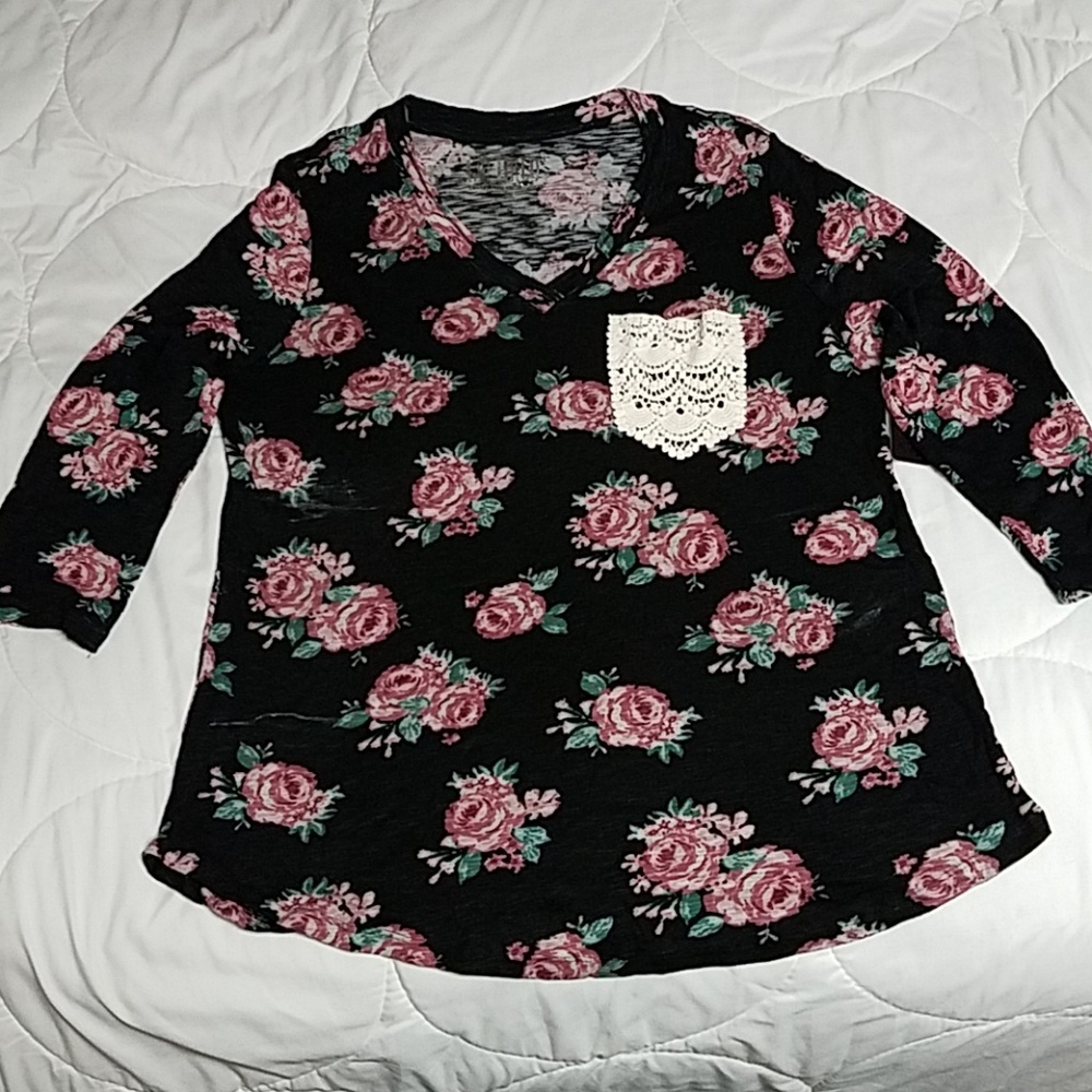 Flower Blouse *Nwt*